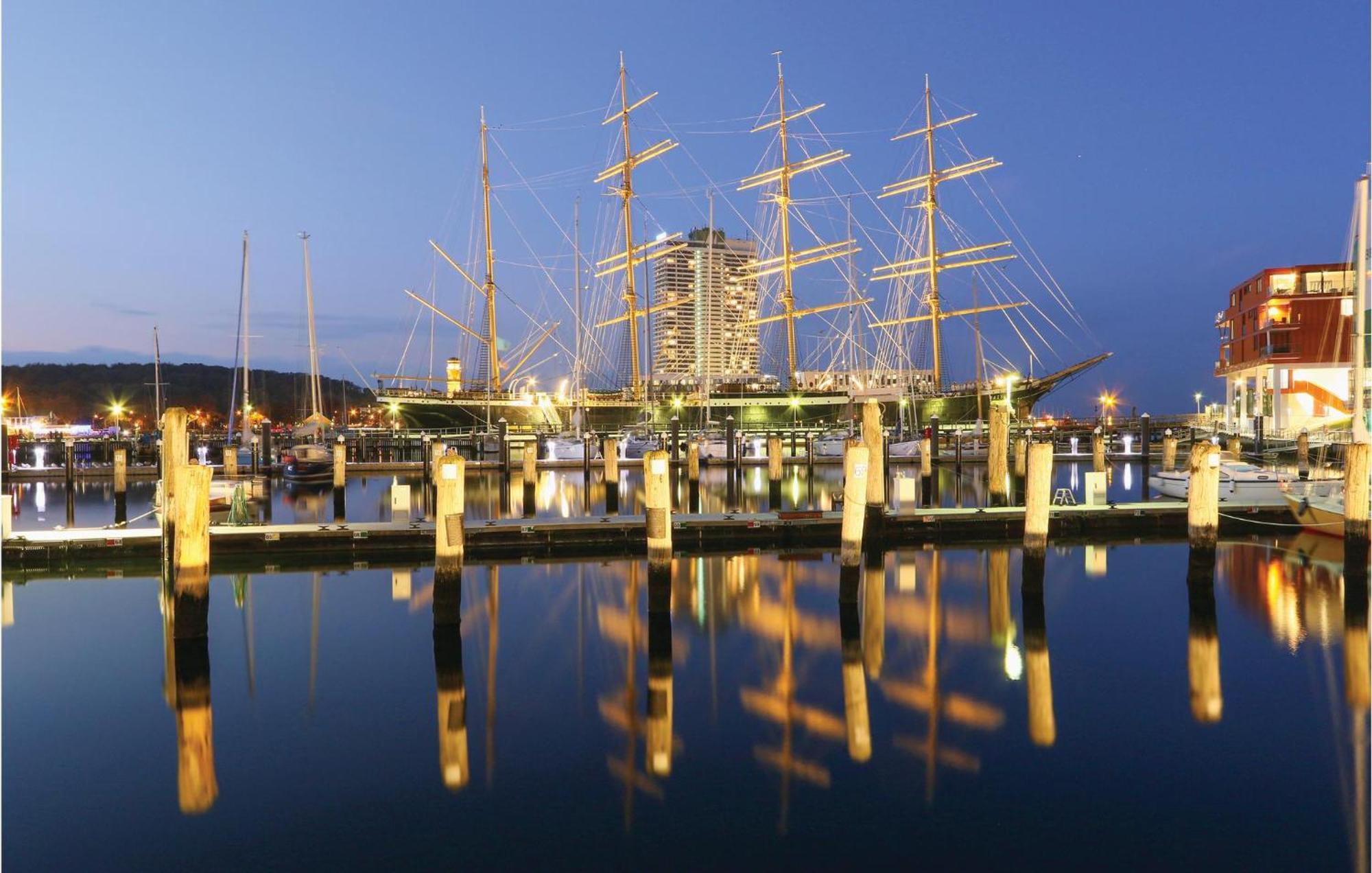 Duenenvilla Deluxe Lübeck Exteriör bild